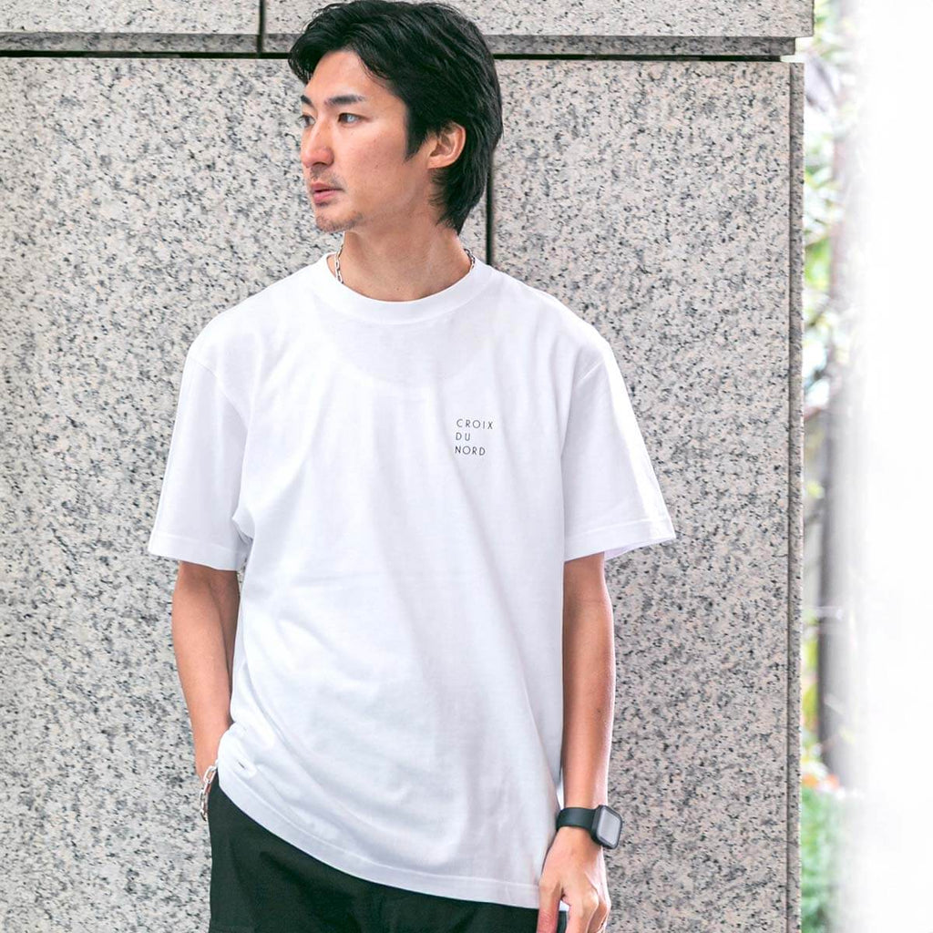 モデル（181cm 69kg）はLサイズを着用しております。
