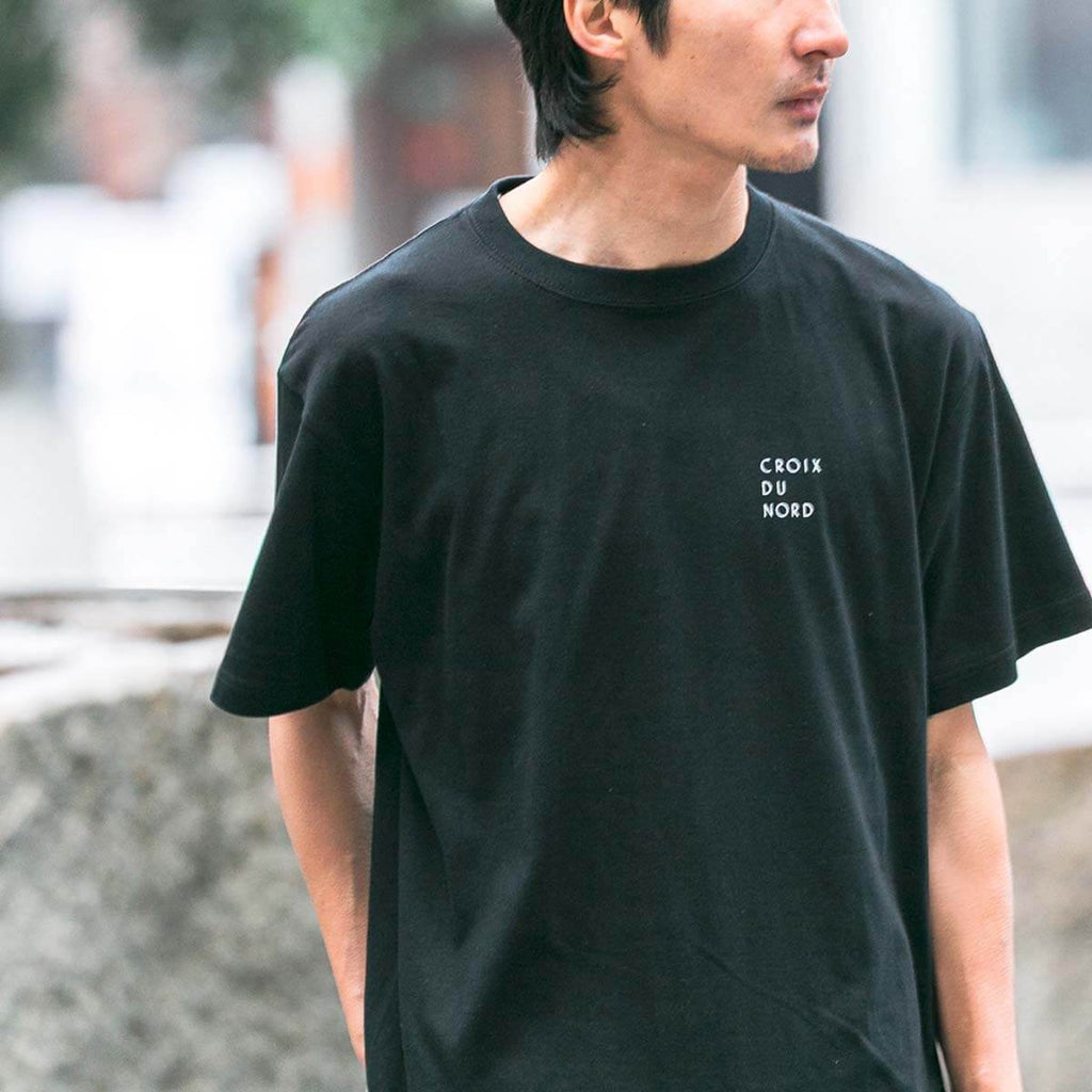 モデル（181cm 69kg）はLサイズを着用しております。
