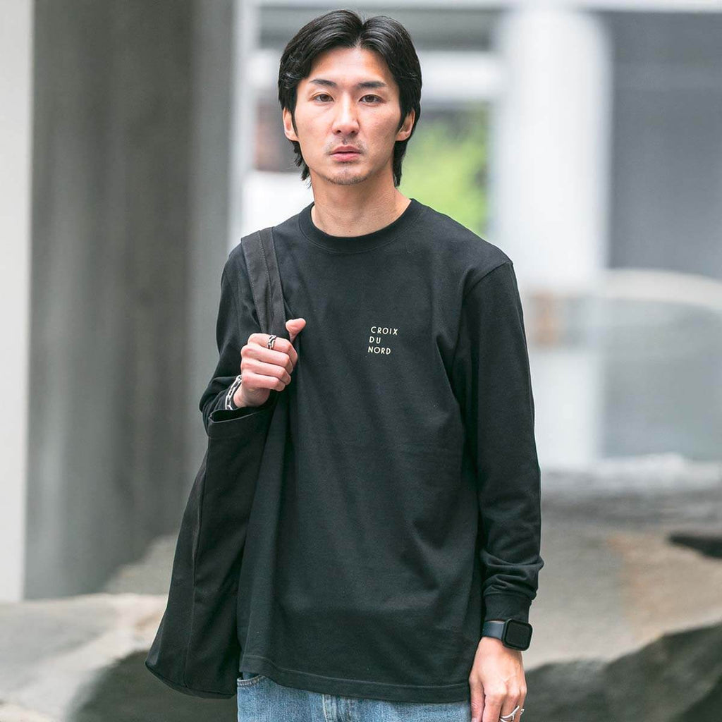 モデル（181cm 69kg）はLサイズを着用しております。