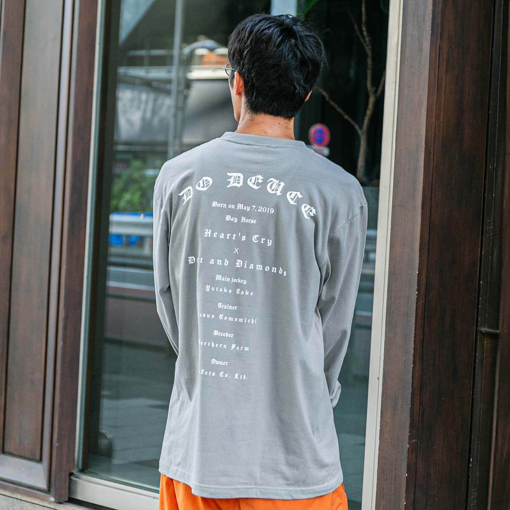 モデル（181cm 69kg）はXLを着用しております。
