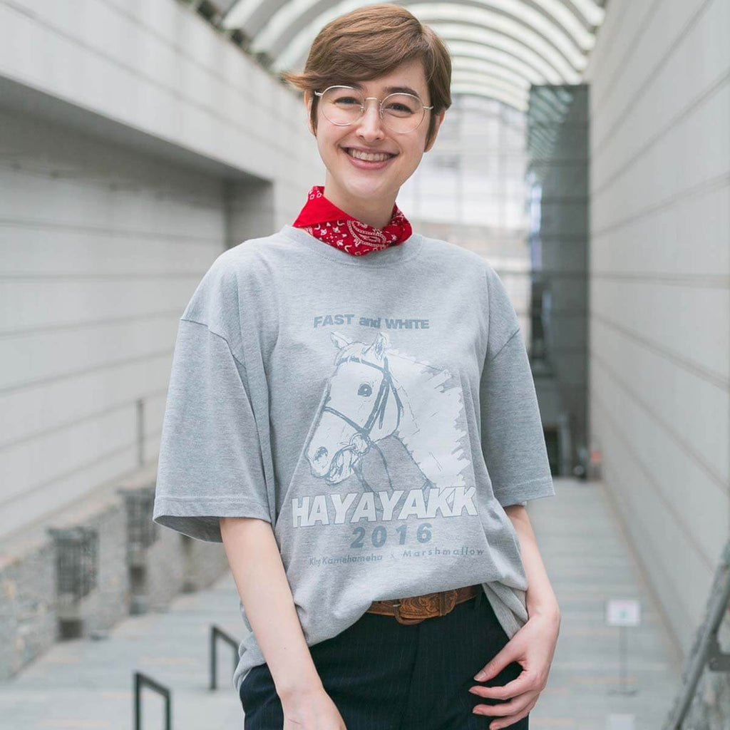 女性モデル（170cm）はXLサイズを着用しております。