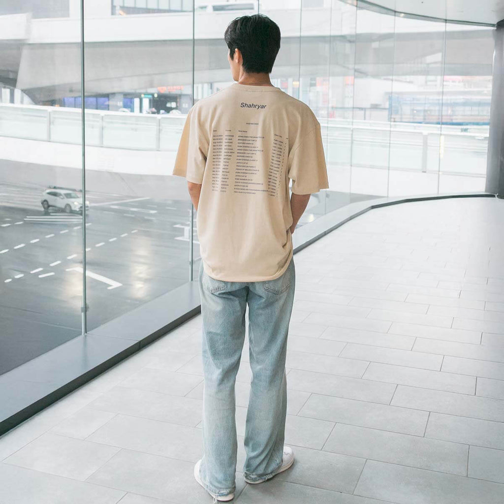 モデル（181cm69kg）はXLサイズを着用しております。