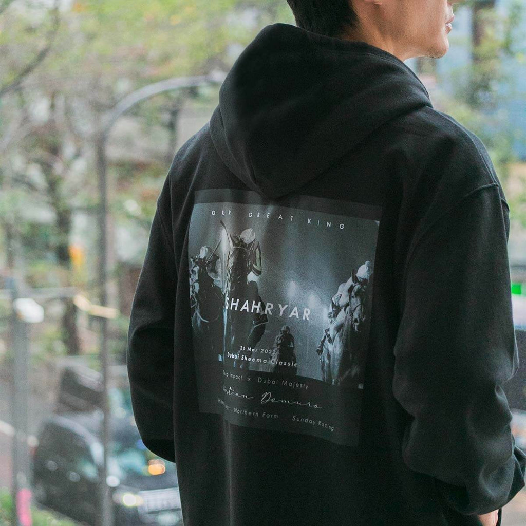 モデル（181cm69kg）はXLサイズを着用しております。